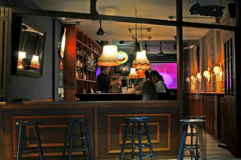 Cafe 40B