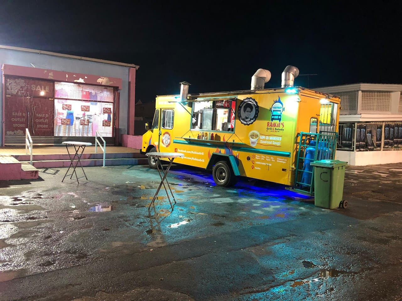 Raikie's Grill, Salads & Soups