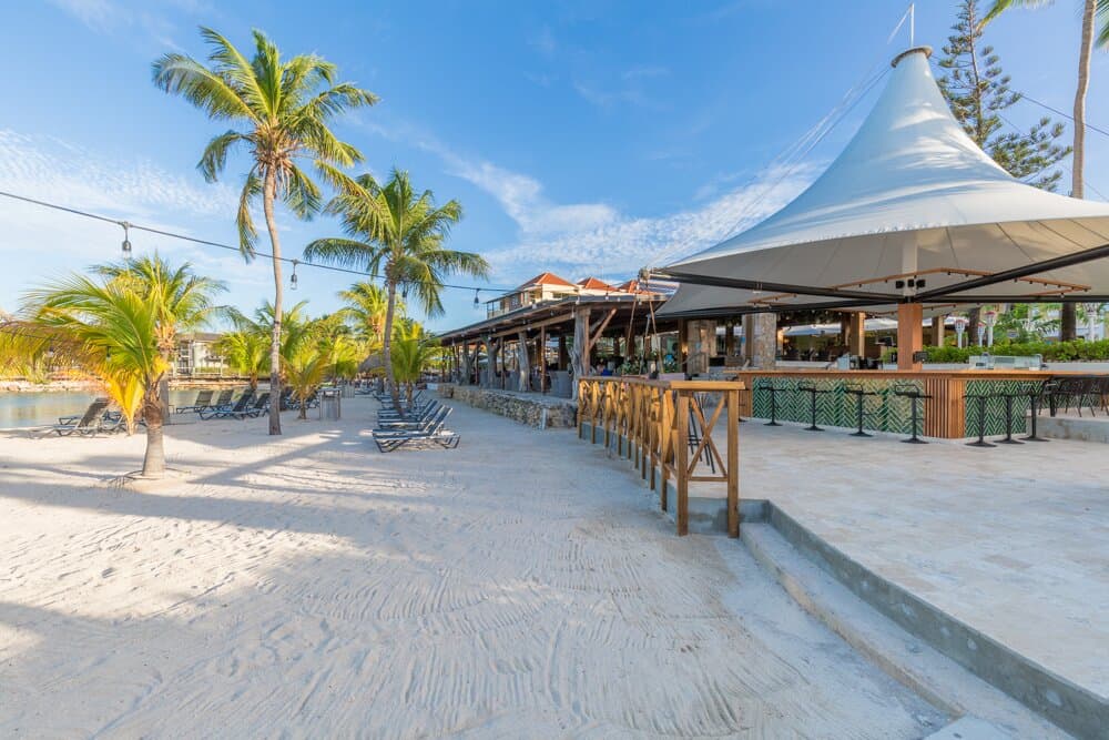 Schooner Bar & Terrace