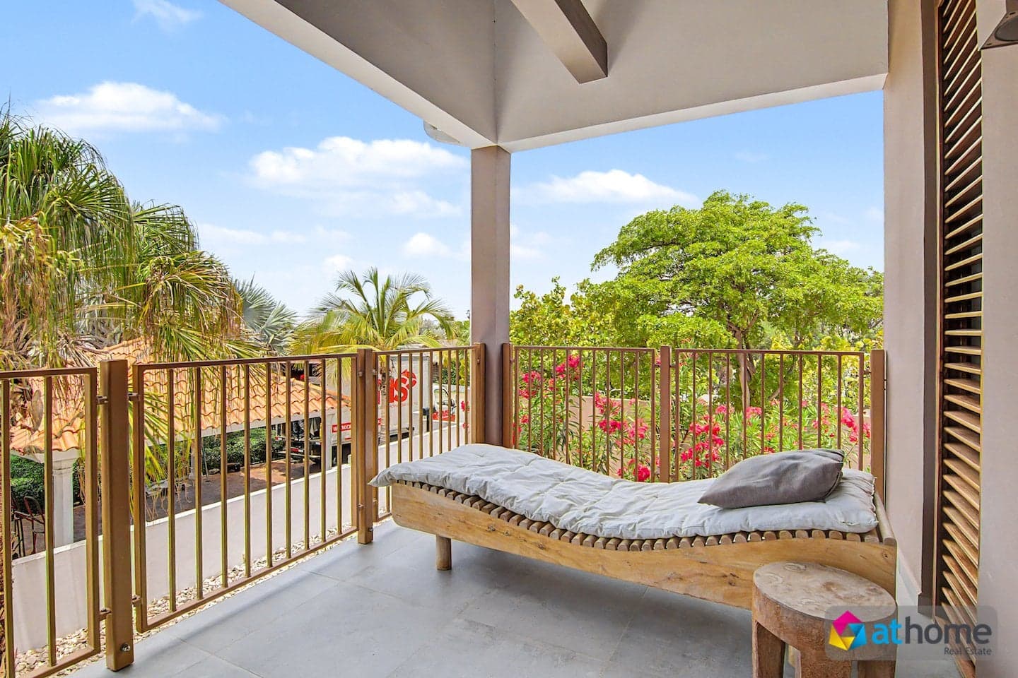 Exclusieve Villa met Appartementen en Zwembad te Vista Royal photo 7